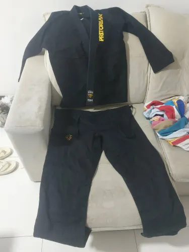Kimono quase novo (A2 Pretorian)