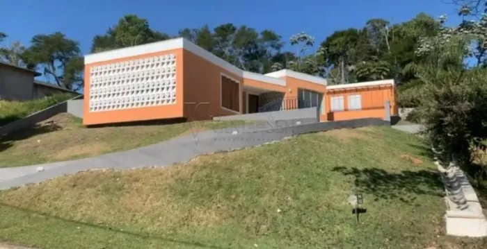 Oportunidade Imperdível: Casa em Condomínio Fechado no Recanto Santa Bárbara