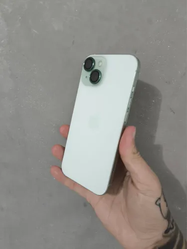     iPhone 15 Verde Sem Detalhes | Completo na Caixa