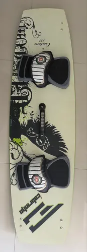 Prancha Cabrinha Custom 133 para KiteSurf
