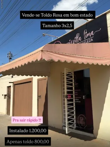 Toldo rosa em perfeito estado 