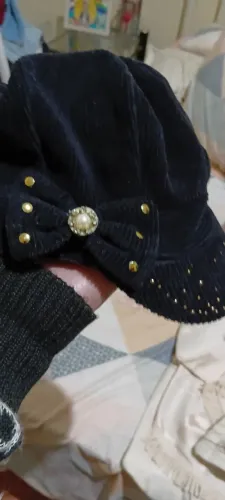Boina de menina veludo nova 