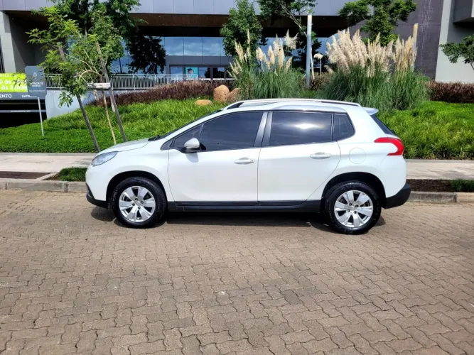 Peugeot 2008 Allure 1.6 Flex 16V 5P Aut. 2017