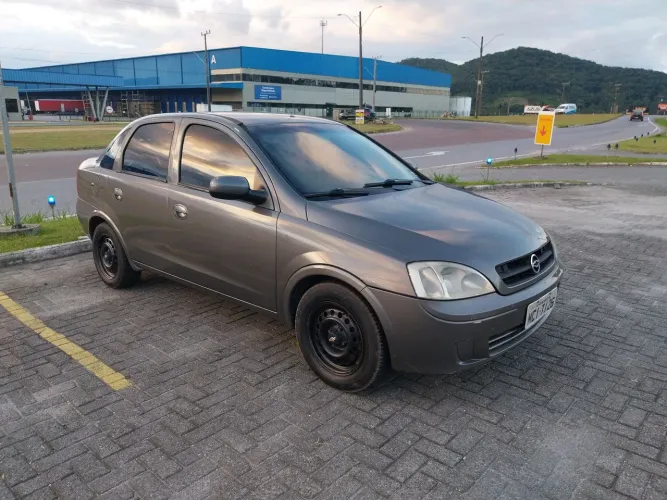 Chevrolet Corsa Sedan 1.0 MPFI 8V 71cv 4P 2004