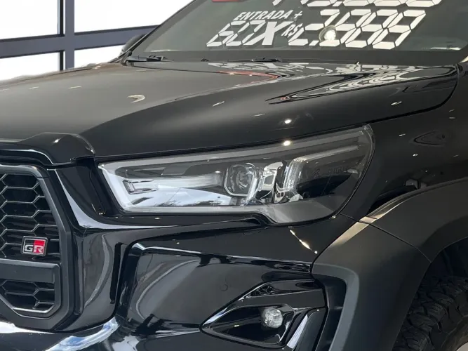Toyota Hilux CD SR5 4X4 2.8 Diesel 2024