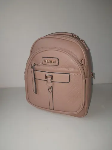 Desapego! Bolsa/mochila nova!