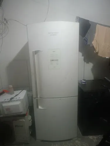 Vendo geladeira Brastemp