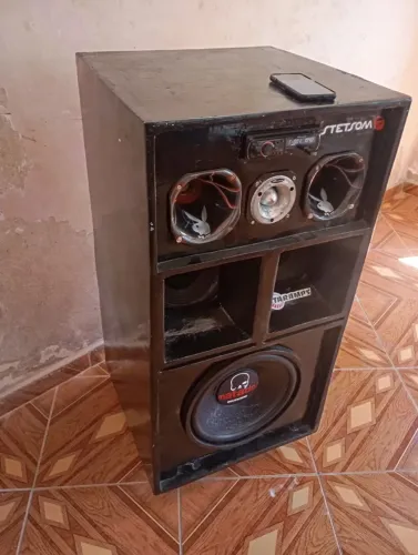 Vendo caixa de som automotivo ou residencial