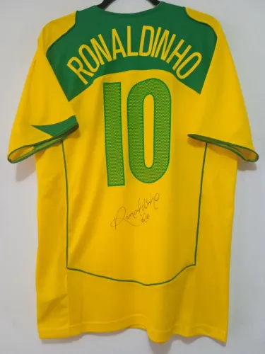 Camisa Brasil 2004 / 2005 #10 Ronaldinho Autografada Certificada