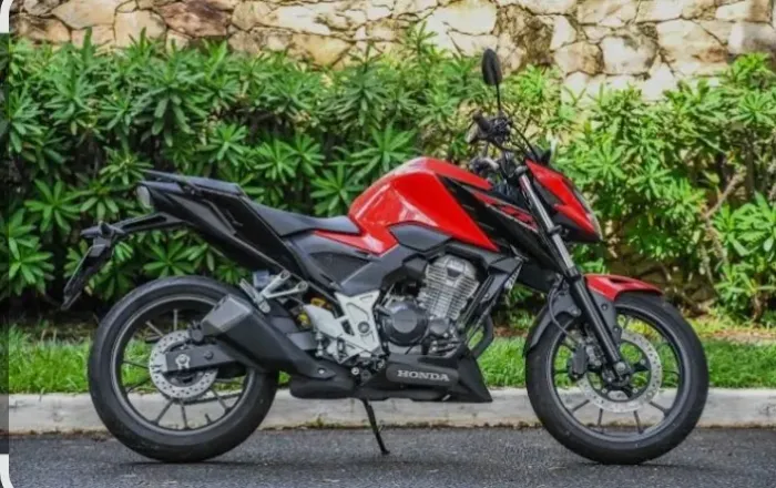 Honda CB 300 F