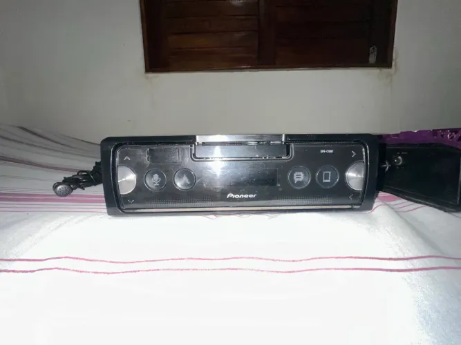 Som Pioneer SPH-C10BT Bluetooth com suporte para celular
