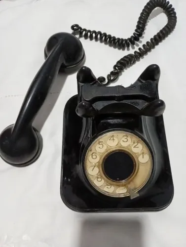 Telefone antigo