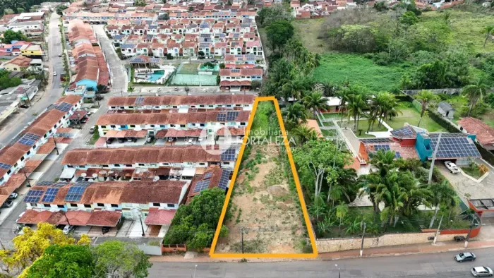 Invista no Futuro! Terreno à Venda com 1.639,99 m²