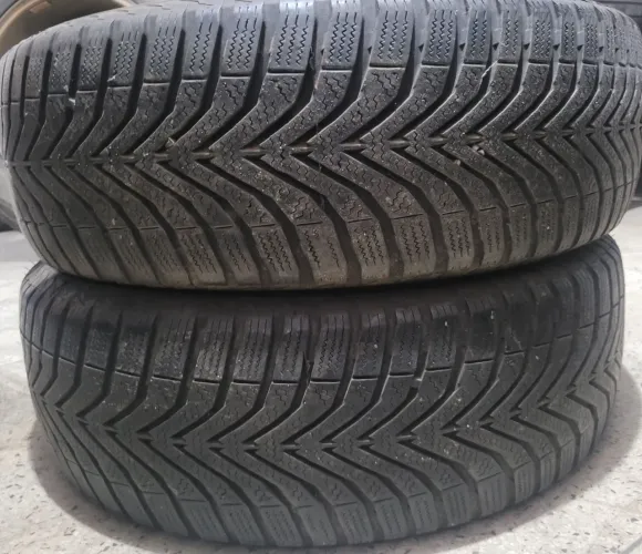 Pneu 185 60 15 Redestein seminovo em até 10x de R$25,00 no cartão de crédito