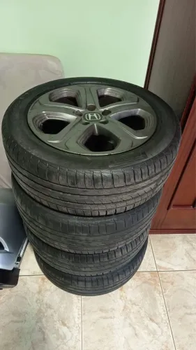 VENDO 4 rodas HONDA HRV. Furação 5x114