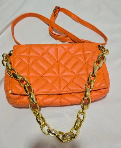 Vendo bolsa feminina 