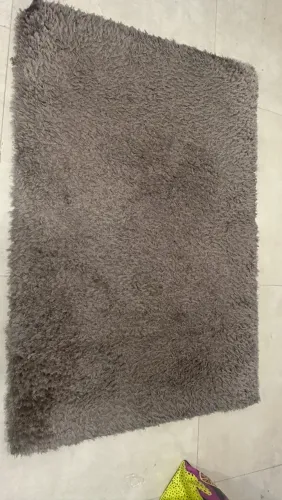 DOAÇÃO: TAPETE (1,5m x 1 m)