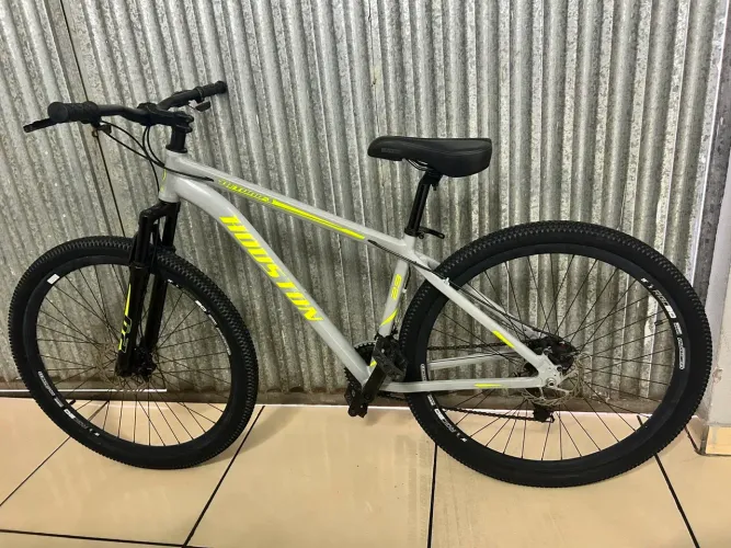 Bicicleta Houston Aro 29 com Marchas e Freio a Disco - Pronta para Uso