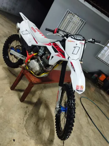 CRF 230 muito nova toda preparada