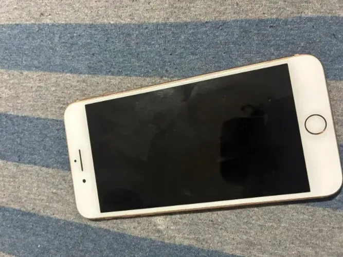 Iphone 8 plus - cor ouro rose - usado funcionando perfeitamente