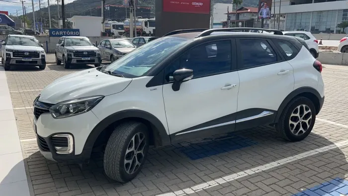Renault Captur Intense Bose 1.6 16V Flex 5P AUT 2021