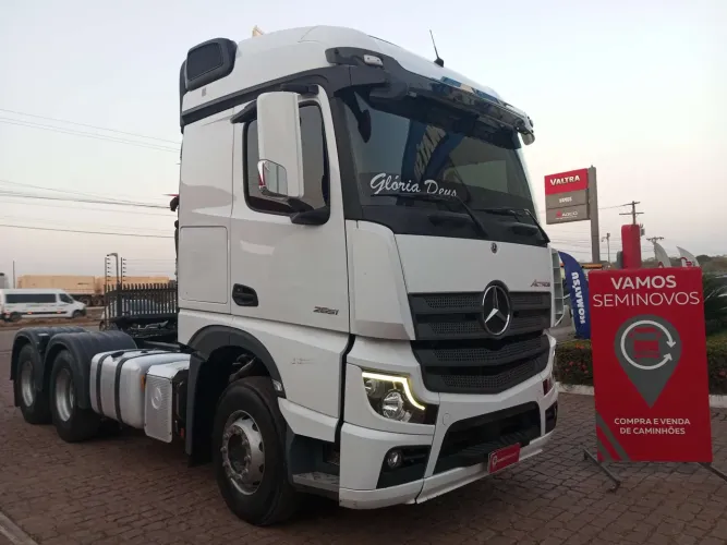 Mercedes-Benz Actros Actros 2651 MP5 LS 6x4 2p (diesel)(E5) 2021/2022 Vamos Seminovos Cuia