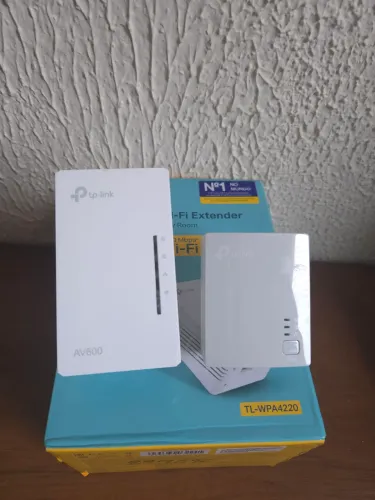 ?Kit TP-Link Powerline Wi-Fi AV600 - 3 Unidades (Internet em +2 cômodos)