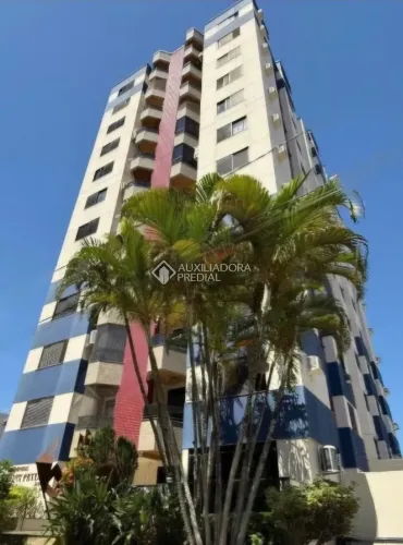 Apartamento para locação no Centro de Florianópolis - localização privilegiada!