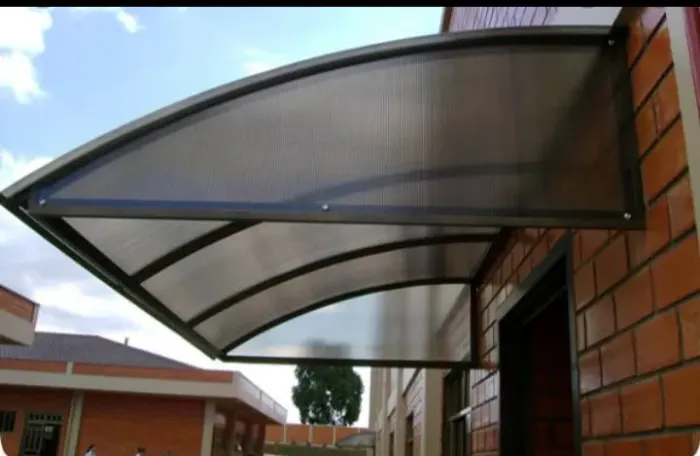 Toldo policarbonato