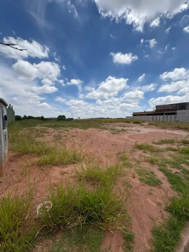 Terreno à venda no Condominio Portal dos Lagos com 420m2 - Corrupira - Jundiai/SP