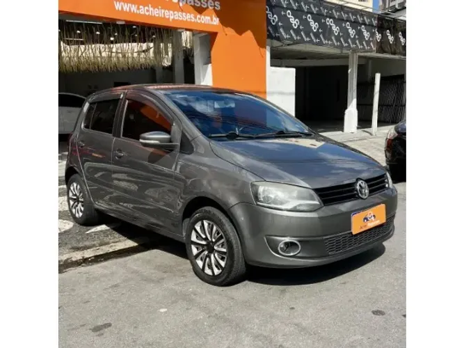 Volkswagen Fox 1.6 MI I Motion Total Flex 8V 5P 2013