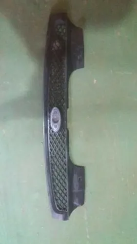Grade Dianteira Ford Fiesta 2002 2007