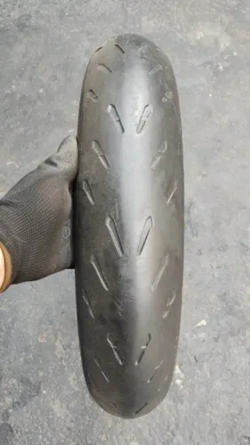 Pneu usado Michelin Power RS 110/70-17
