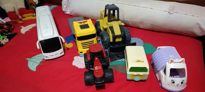 Brinquedos Veículo Coleção Vários Modelos 