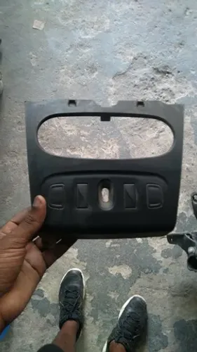 Moldura Renault Logan 2013