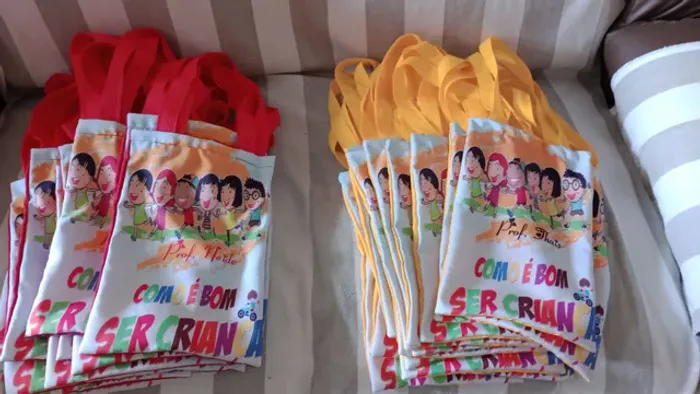 Sacolinha ecobag para lembrancinha de aniversário 