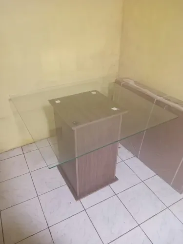 Mesa de Vidro Temperado sem cadeiras