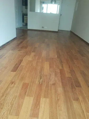 Raspagem em piso de madeira - R$ 55,00