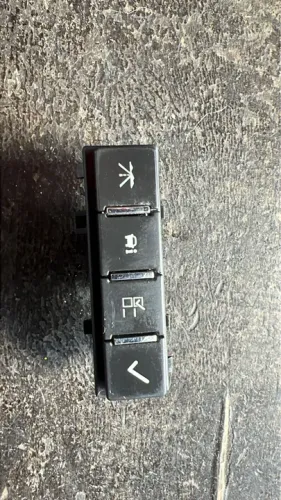 Botão Controle De Tração Chevrolet Captiva 3.6 2008 Original