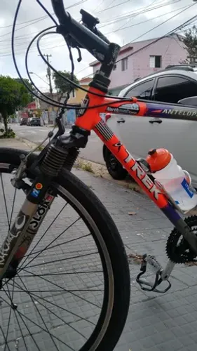 Trek Antelope 850 Cinza e Vermelho Tamanho 18 Aro 26