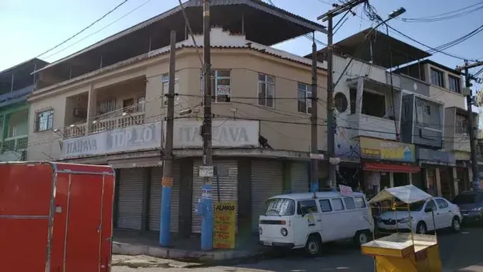 BARRO VERMELHO- Dr Getulio Vargas, 15 sala 101- R 800,00