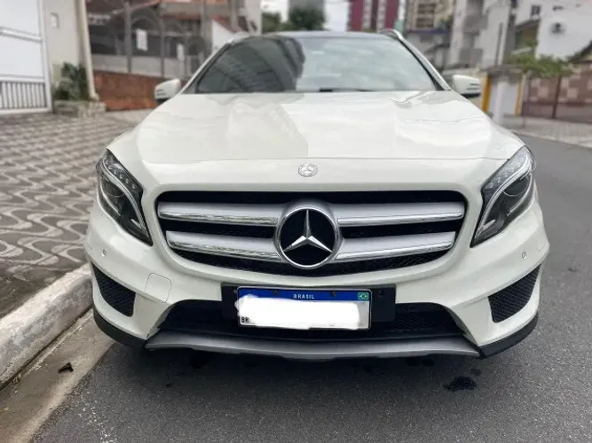 Mercedes-Benz GLA 250 Sport 2.0 TB 16V 4X2 211cv Aut. 2015