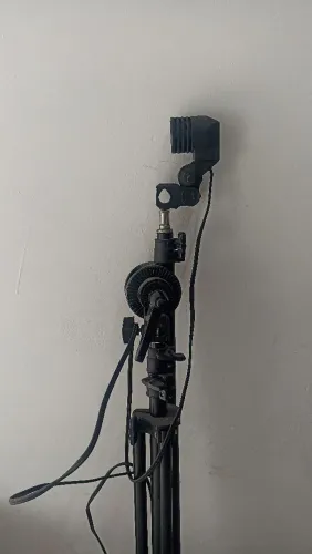 Tripé com Iluminador para Fotografia