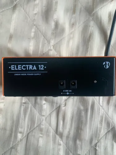 Fonte Electra 12 para pedais 