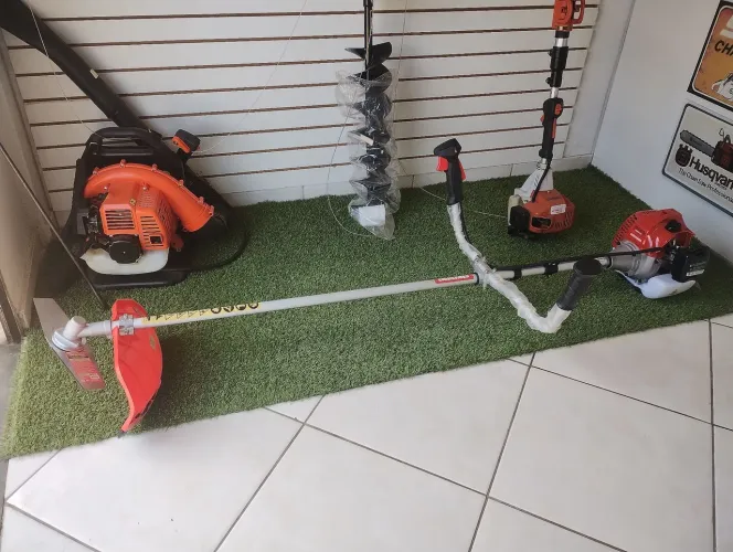 ROÇADEIRA PROFISSIONAL À GASOLINA KAWASHIMA 52CC