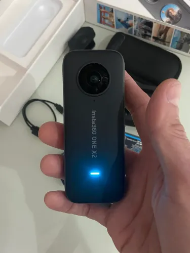 Câmera Insta 360 X2 com 4 Baterias!
