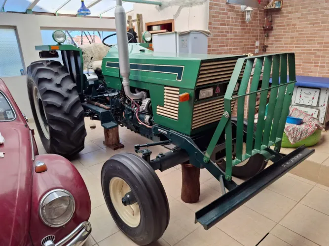 Vende-se Trator Santa Matilde 500CR