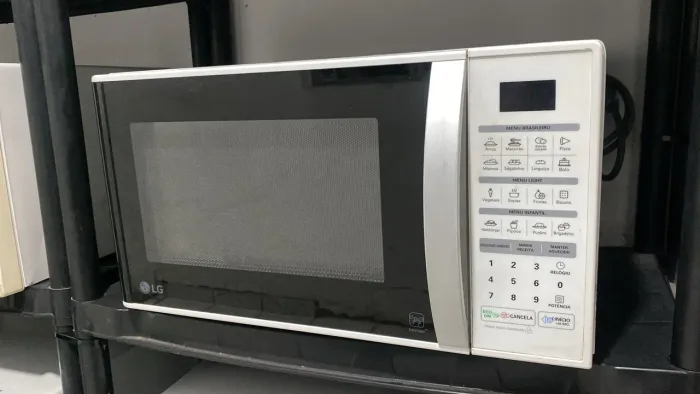 Micro-ondas LG - 31 litros 