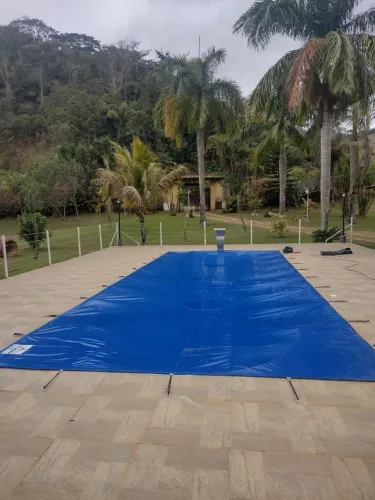 Lona sob medida para cobertura de piscina