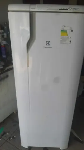 Geladeira Frost free Electrolux
